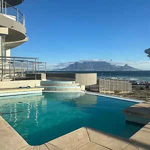 Oceansnest Bloubergstrand
